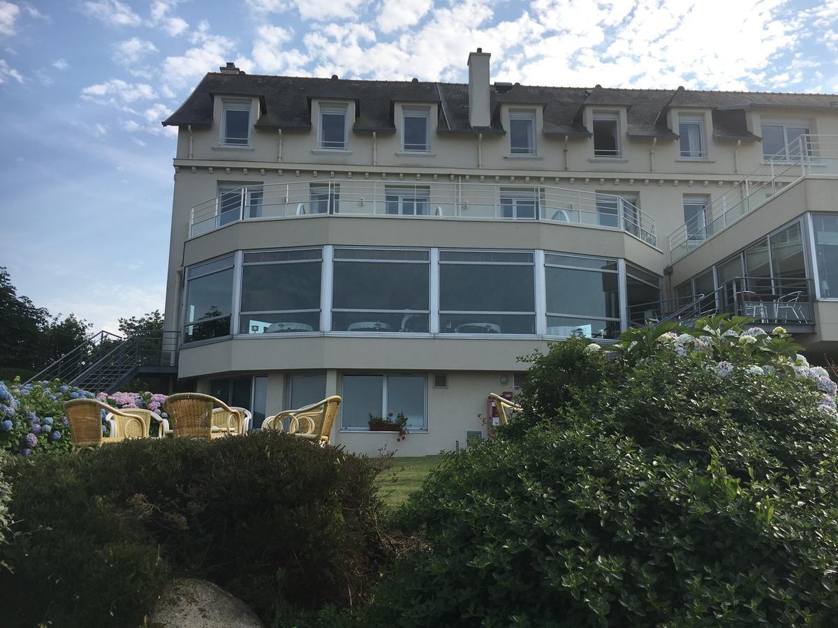 L'Hotel De Carantec Exteriör bild